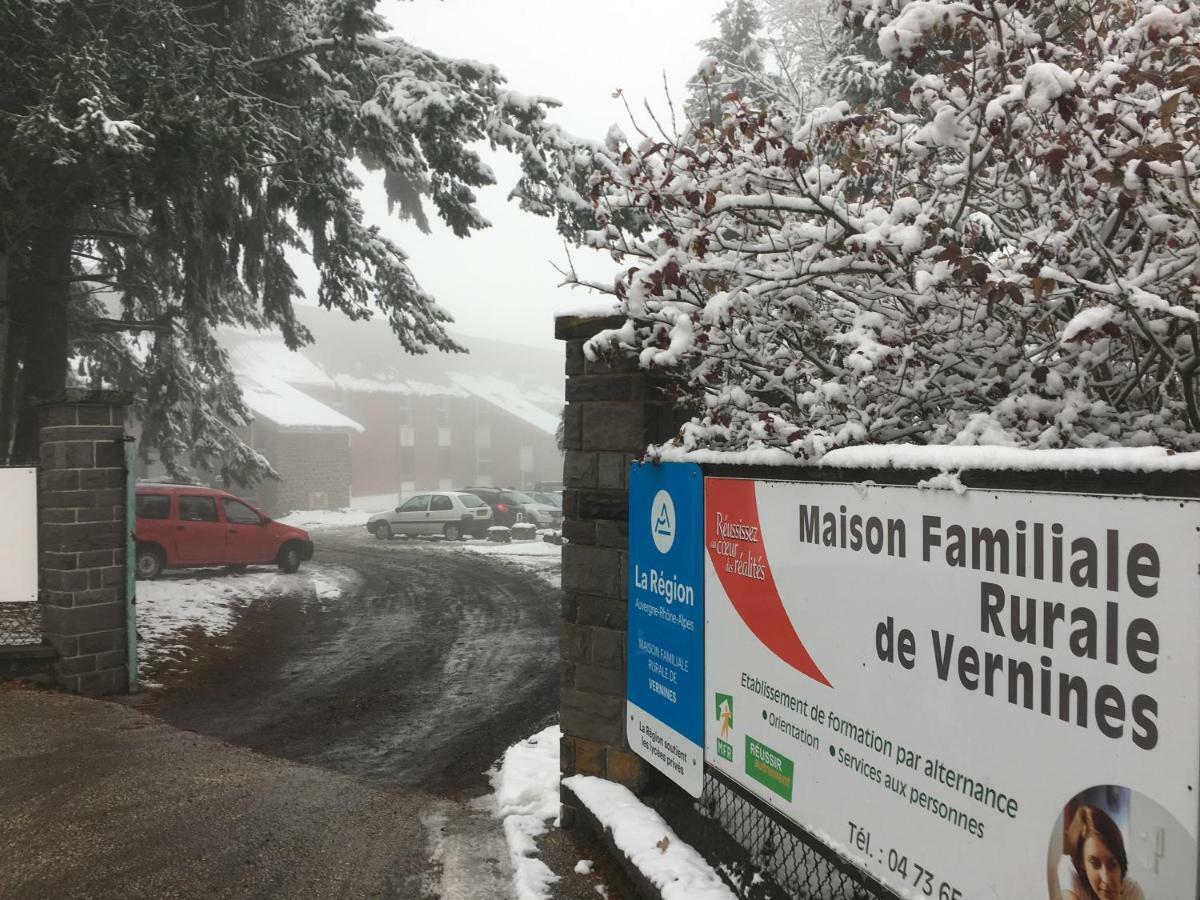 Gite Familial Et Rural Vernines Esterno foto